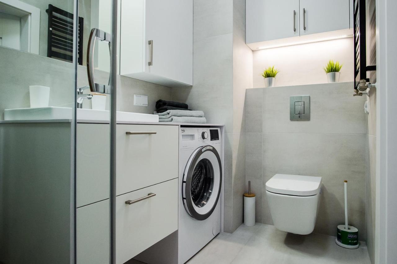 Shipyard Gdansk Apartment - Free Private Parking Exterior photo